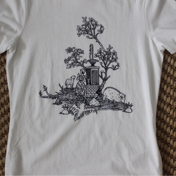 Brooks Brothers Classic White Tee. - Picture 2 of 4